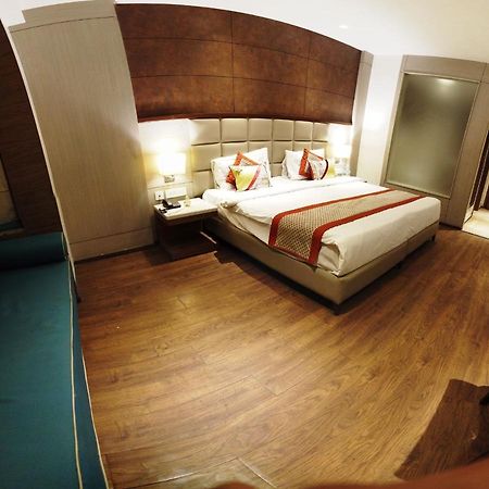 Lemonwood Suites By F9 Hotels - Trivoli Garden Chhatarpur New Delhi Exteriör bild