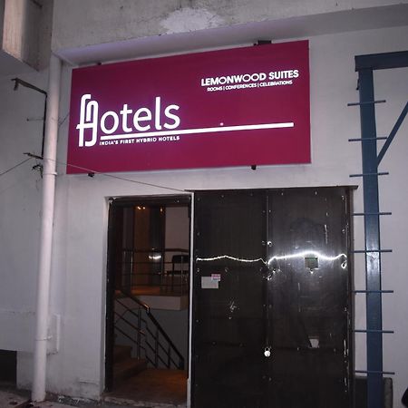 Lemonwood Suites By F9 Hotels - Trivoli Garden Chhatarpur New Delhi Exteriör bild