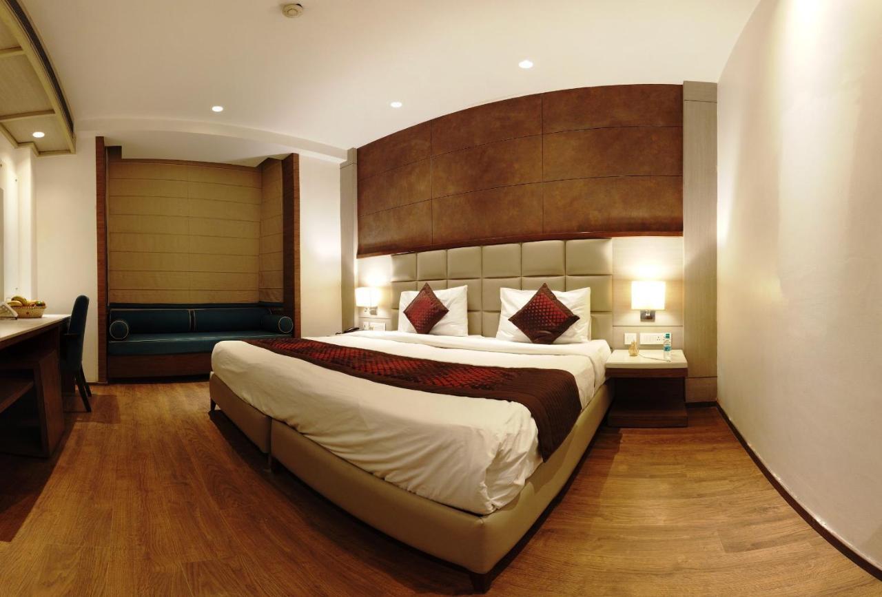 Lemonwood Suites By F9 Hotels - Trivoli Garden Chhatarpur New Delhi Exteriör bild