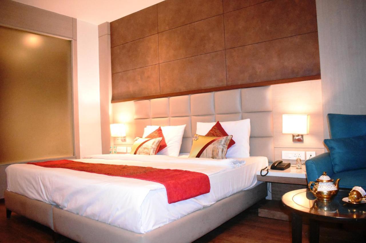 Lemonwood Suites By F9 Hotels - Trivoli Garden Chhatarpur New Delhi Exteriör bild