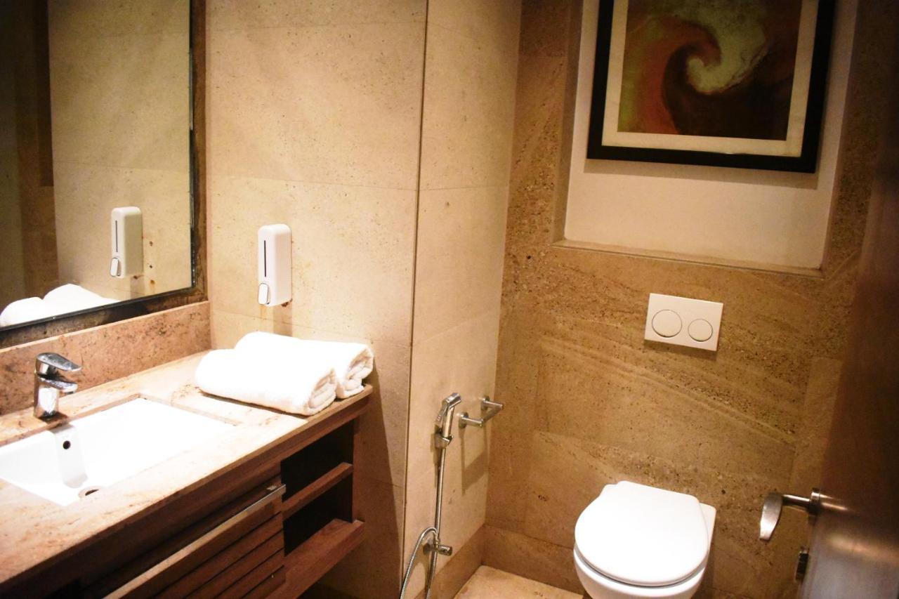 Lemonwood Suites By F9 Hotels - Trivoli Garden Chhatarpur New Delhi Exteriör bild