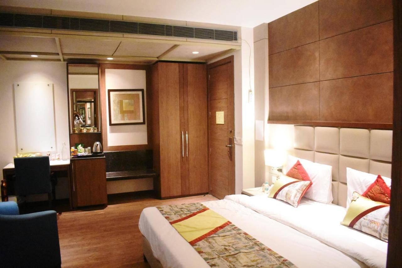 Lemonwood Suites By F9 Hotels - Trivoli Garden Chhatarpur New Delhi Exteriör bild