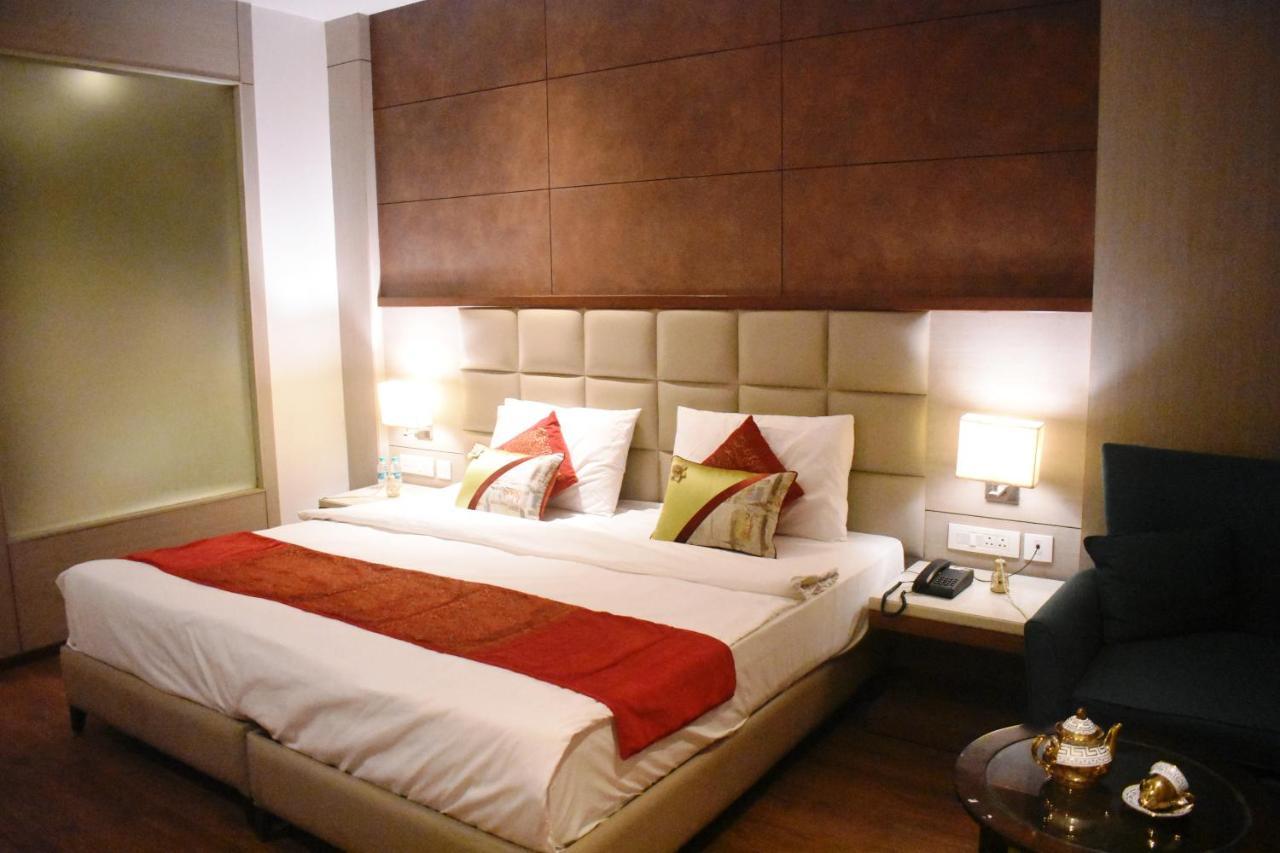 Lemonwood Suites By F9 Hotels - Trivoli Garden Chhatarpur New Delhi Exteriör bild