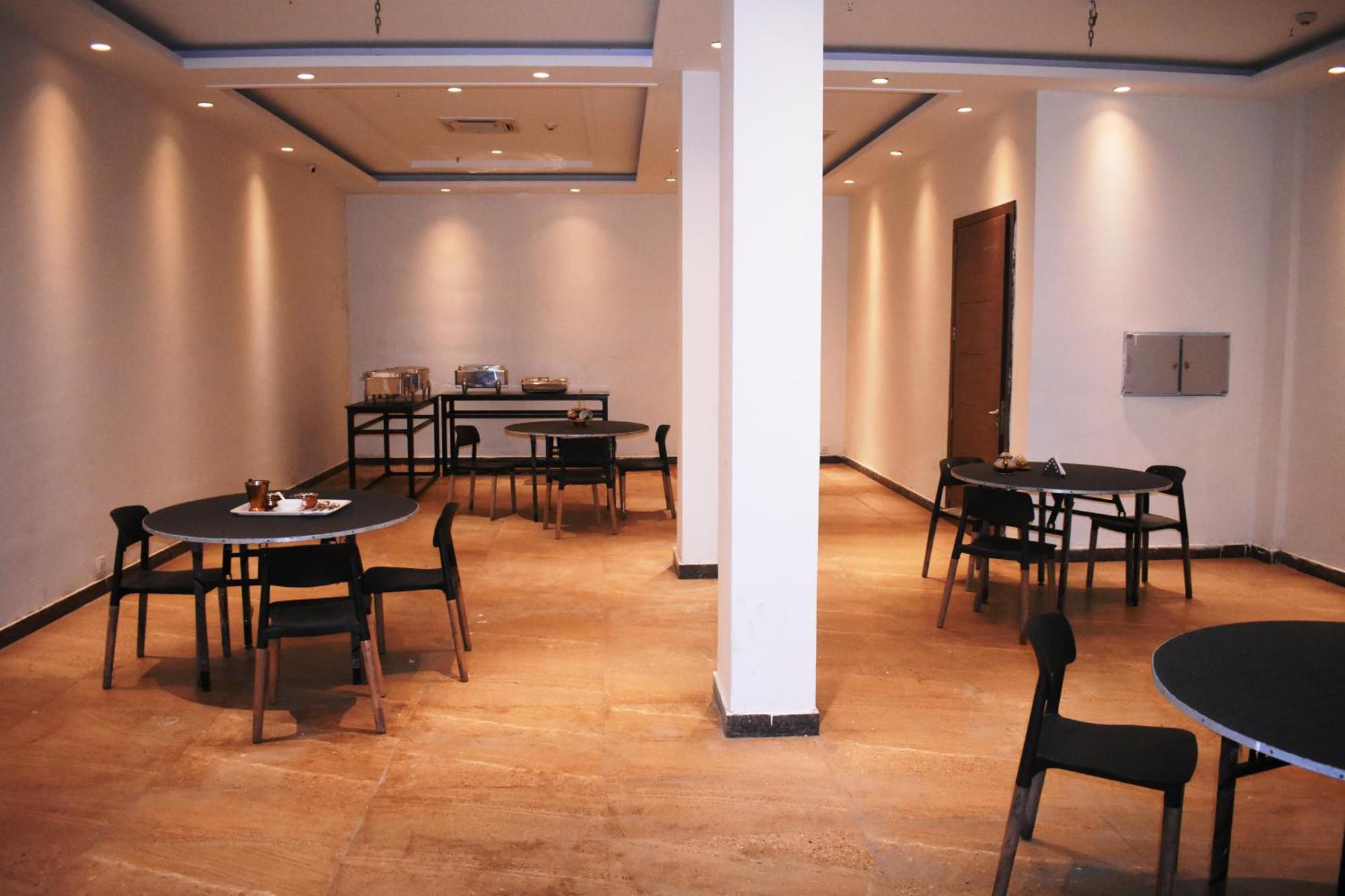 Lemonwood Suites By F9 Hotels - Trivoli Garden Chhatarpur New Delhi Exteriör bild