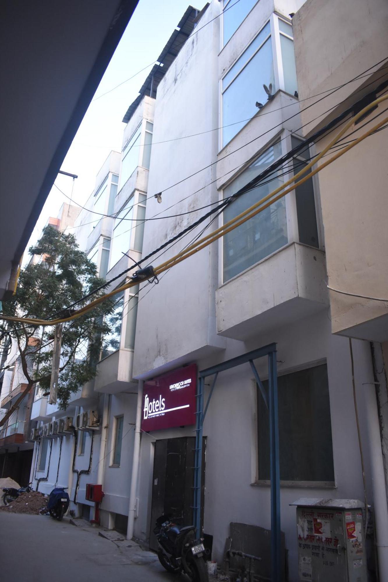 Lemonwood Suites By F9 Hotels - Trivoli Garden Chhatarpur New Delhi Exteriör bild